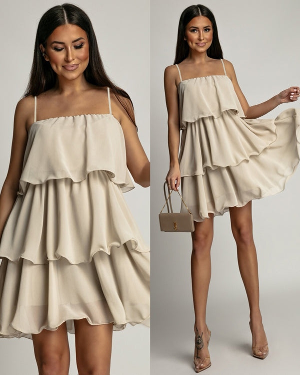 ROBE COURTE À VOLANTS