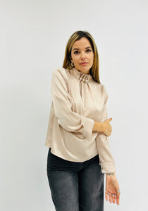 BLOUSE COL MONTANT